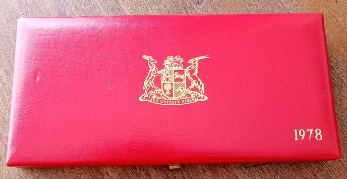 Partial 1978 proof set in red box (50c-1/2c).