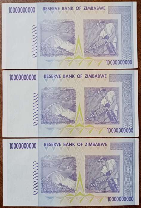 Lot of x3 2008 Zimbabwe 10 billion dollars notes in sequence (Almost Uncirculated)
