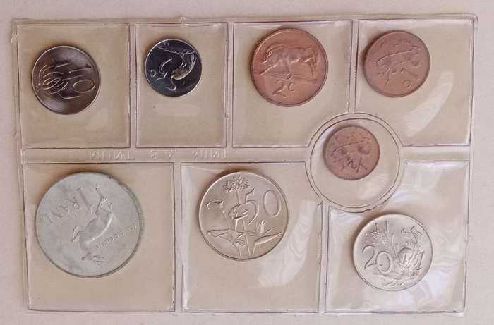 1972 Republic uncirculated Mint pack (R1-1/2c) incl.silver R1