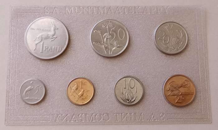 1989 Republic uncirculated Mint pack with scarce 5c (R1-1c) mintage: 13150