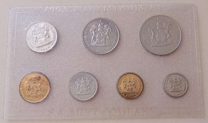 1989 Republic uncirculated Mint pack with scarce 5c (R1-1c) mintage: 13150