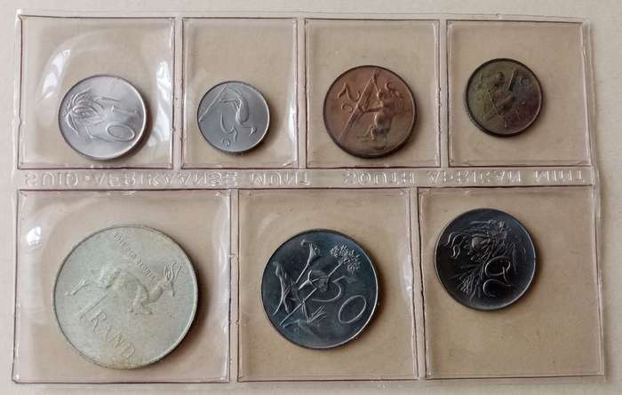 1967 English uncirculated Mint pack set incl.silver R1 (mintage: 20000).