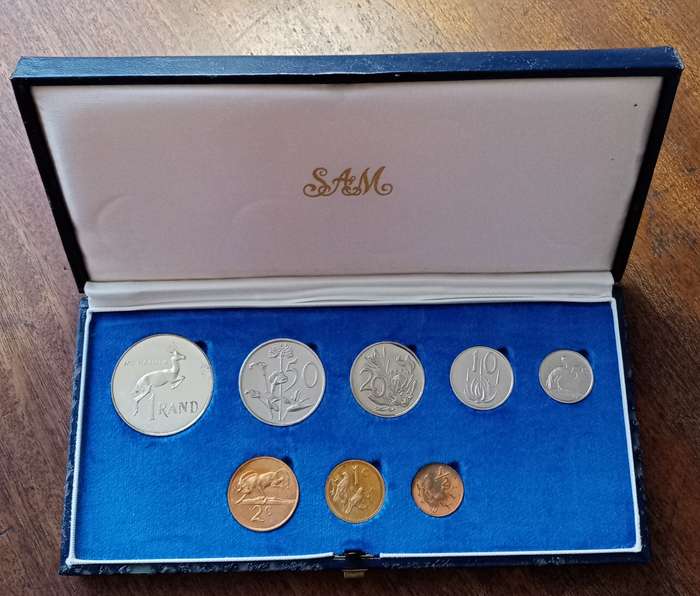 1980 Republic short proof set with silver R1 (mintage: 5000)