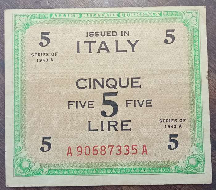 1943 WW2 Italy 1/5/10 Lire note set in plasic sleeve (Allied Military Currency)