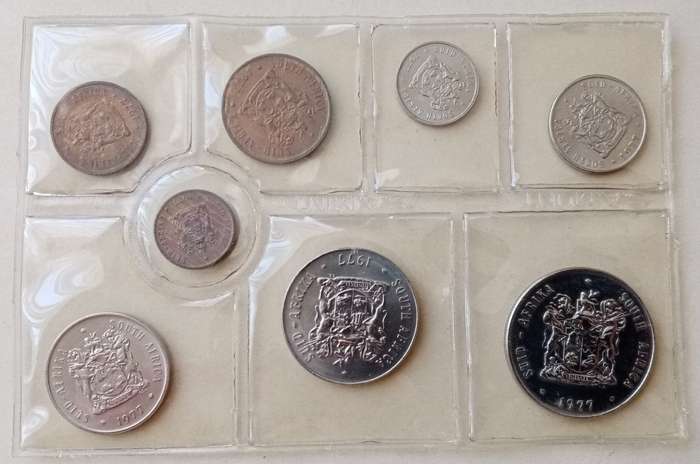 1977 Uncirculated Mint set (R1-1/2c) mintage: 20000