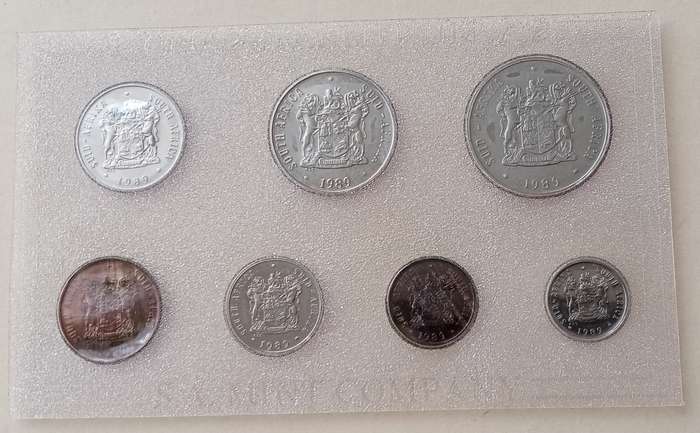 1989 Uncirculated Mint set with scarce 5c (R1-1c) mintage: 13150