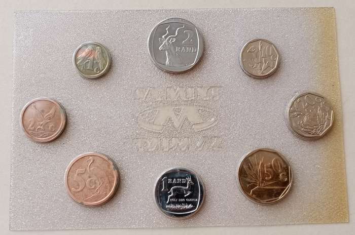1992 Uncirculated Mint coin set (R2-1c) mintage: 15087