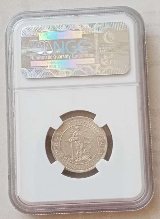 1923 Union silver shilling NGC XF45