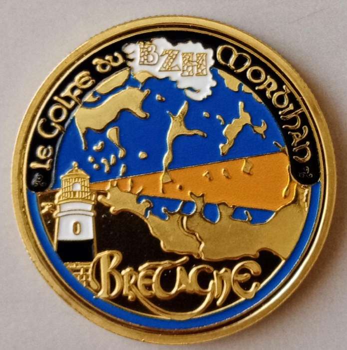 Nice Titanic commemorative novelty coin - (40mm)