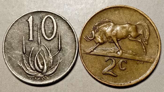 1975 Republic 10c and 2c set