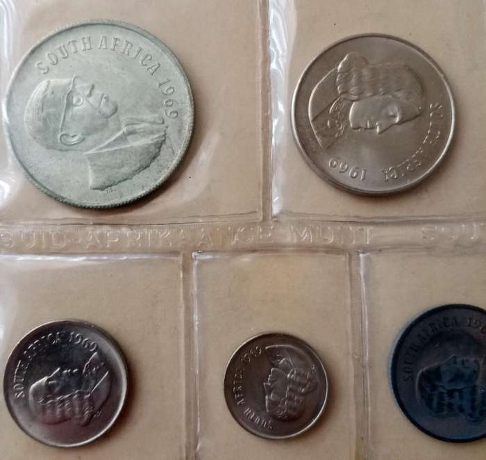 1969 English uncirculated Mint pack set incl.silver R1 (mintage: 7500)