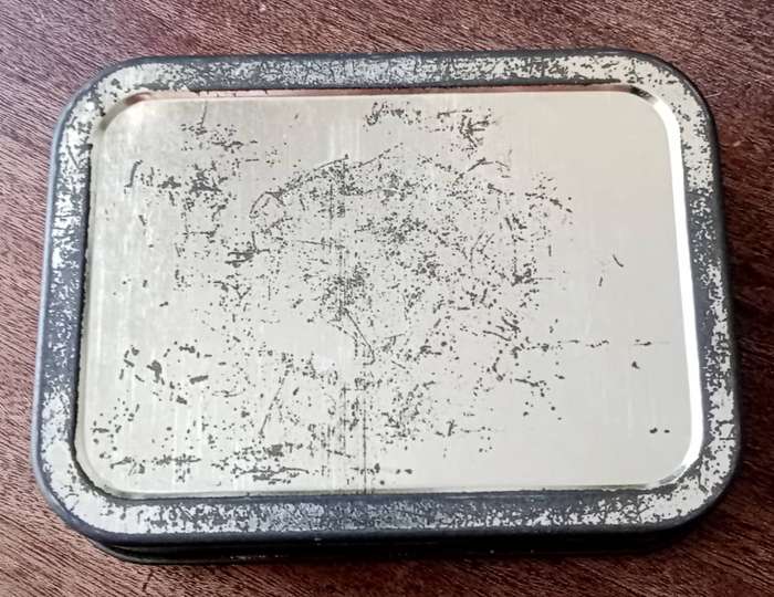 Vintage LLoyds Old Holborn Blended Virginia tobacco tin