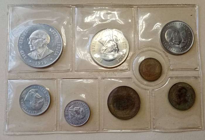 1979 Uncirculated Mint pack set (R1-1/2c) mintage: 20000