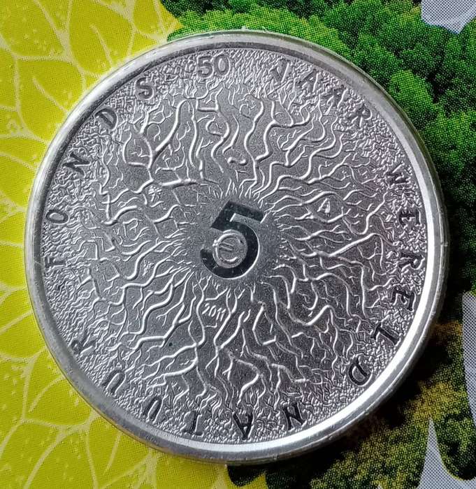 Nice 2011 Netherlands uncirculated 5 Euro in coin card (WWF)