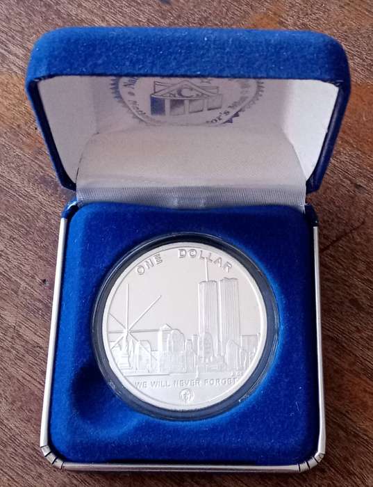 Encapsulated 2004 Northern Mariana Islands clad proof dollar in box (WTC & Freedom Tower)