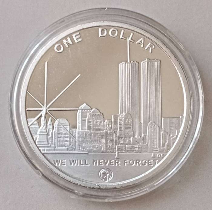Encapsulated 2004 Northern Mariana Islands clad proof dollar in box (WTC & Freedom Tower)