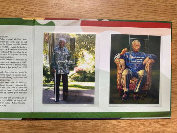 RSA 2008 MANDELA 90TH BIRTHDAY PRESENTATION FOLDER plus 4 extra minisheets **MNH**