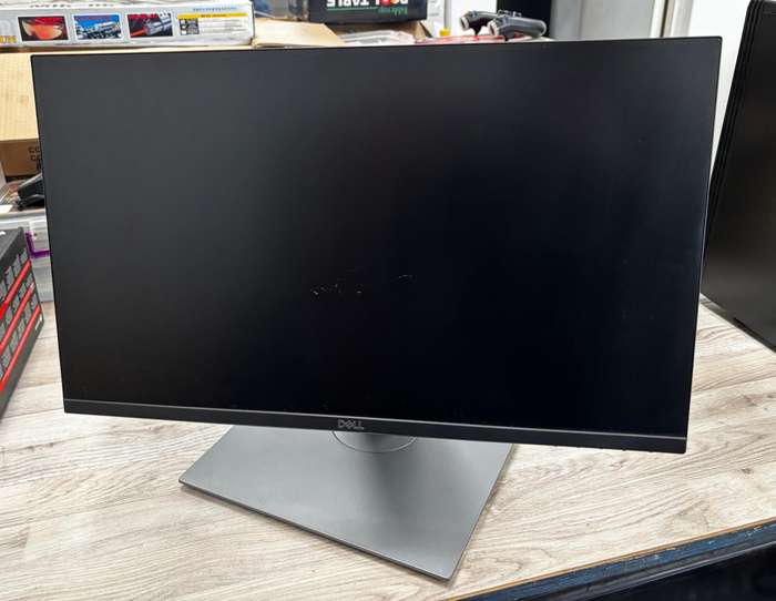 Dell 24" LED Monitor