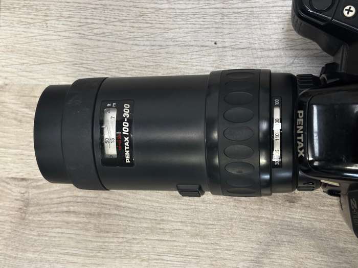 Pentax Z-10  Camera