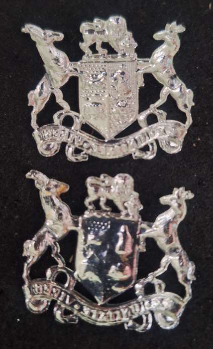 SADF - ARMY WO2 RANK BADGE PAIR - PINS INTACT
