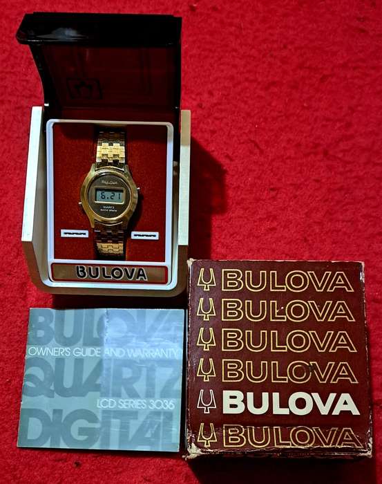 1977 BULOVA Solid State Digital Men's Watch 100% Complete and Working.