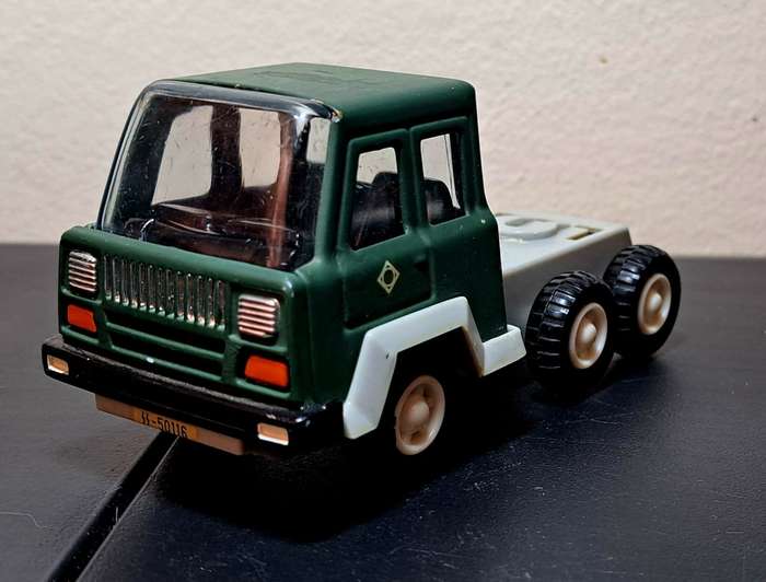 6 x Original Vintage 1970s KY Toys Tin Army Vehicles Bundle Approx. 1:32 Scale