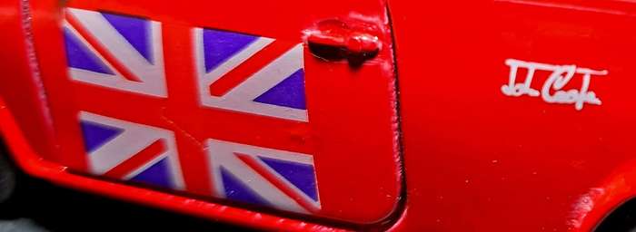 Original UK souvenir - British John Cooper Mini - Die cast 1.43