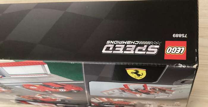 LEGO® Speed Champions - Ferrari Ultimate Garage (75889)