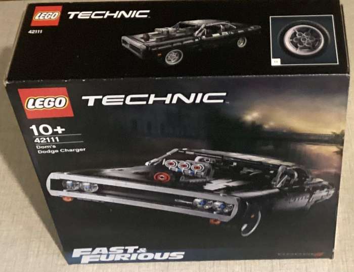 LEGO® Technic - Dom's Dodge Charger (42111)