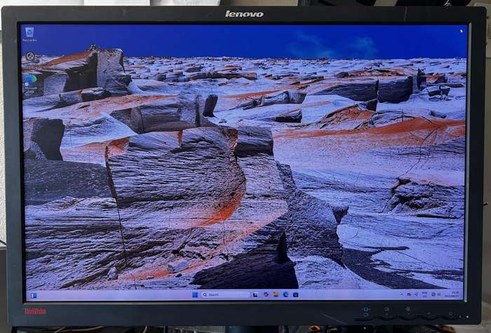 Lenovo ThinkVision 24" Wide LCD Monitor