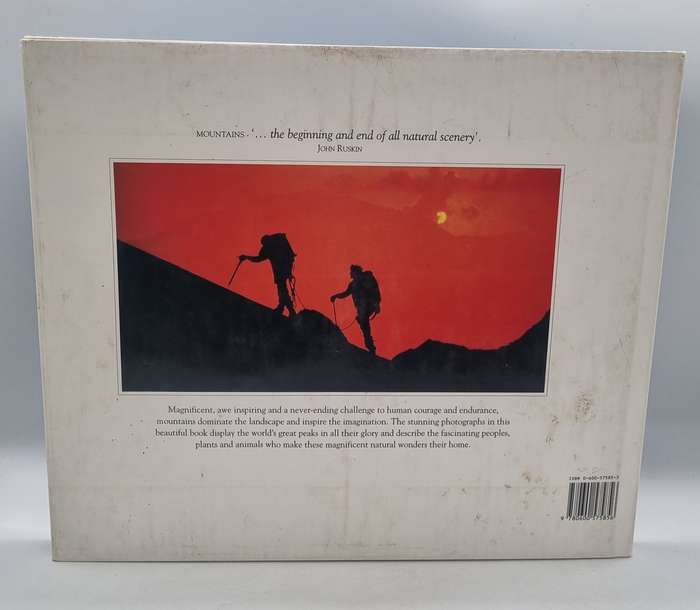 Mountains by Keith Lye | Introduction by Chris Bonington