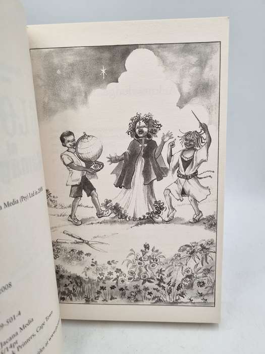 Cornelia Button and the Globe of Gamagion ~ Edyth Bulbring