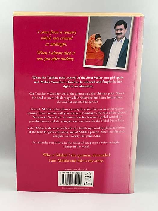 I Am Malala: The Girl Who Stood Up for Education and Was Shot by the Taliban