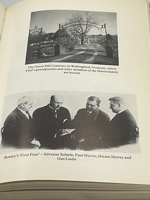 The First Rotarian: The Life and Times of Paul Percy Harris - Founder of Rotary - James P Walsh