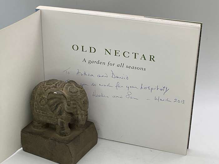 Old Nectar, A Garden For All Seasons by Una Van Der Spuy