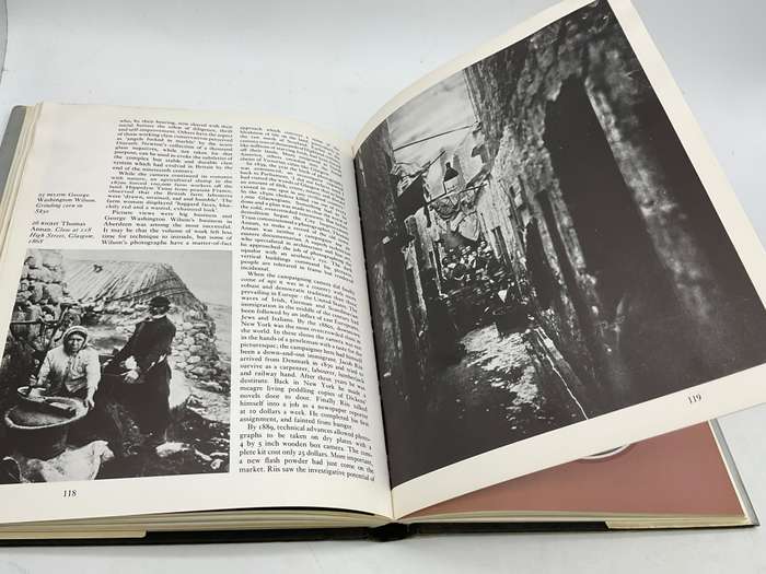 Camera: Victorian Eyewitness, A History of Photography, 1826-1913  - Gus MacDonald