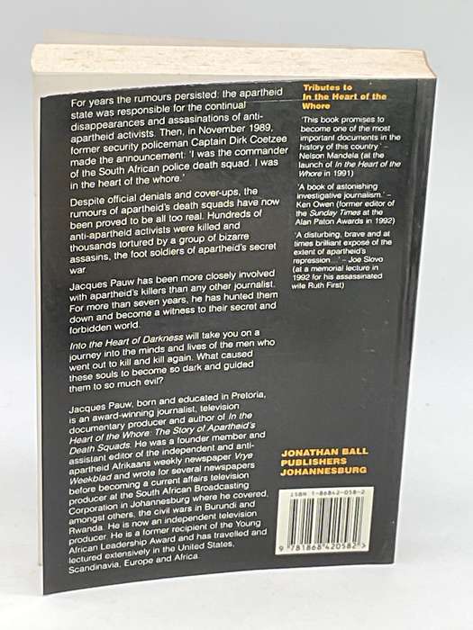 Into the Heart of Darkness: Confessions of Apartheid's Assassins - Jacques Pauw