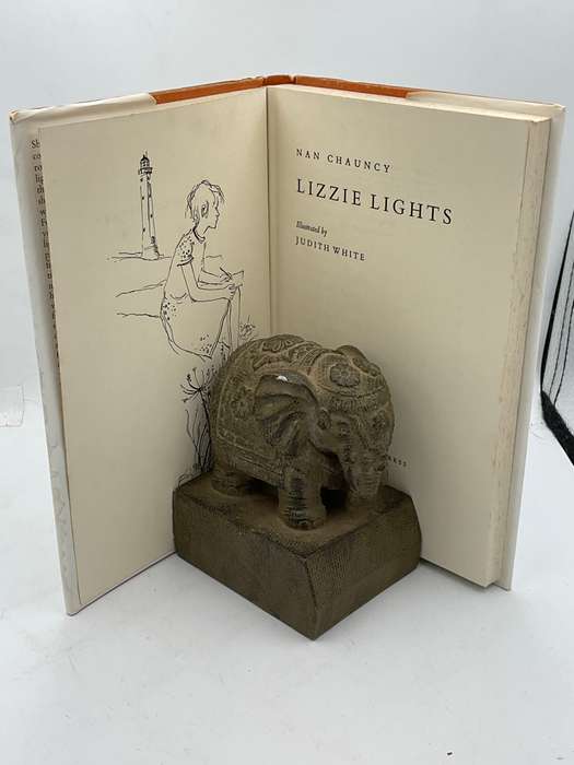 Nan Chauncy ~ Lizzie Lights | Hard cover with dust jacket in good condition