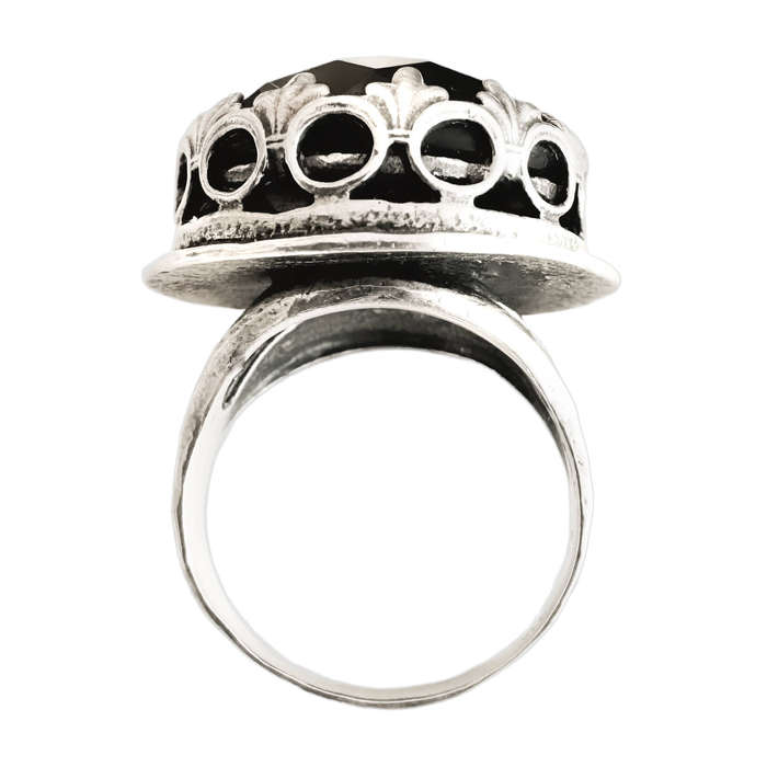 UNUSUAL HANDCRAFTED SOLID STERLING SILVER EARTH-MINED BLACK ONYX  RING. JEWELLER HALLMARKED