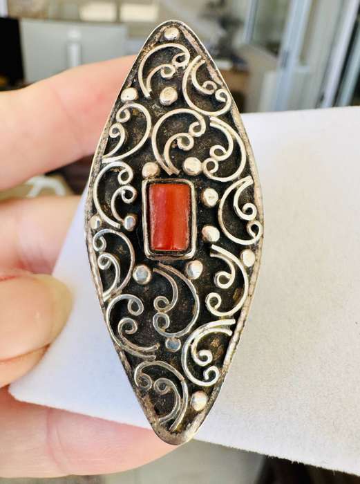 HANDCRAFTED STERLING SILVER DECORATIVE LONG RING WITH CORAL FEATURE