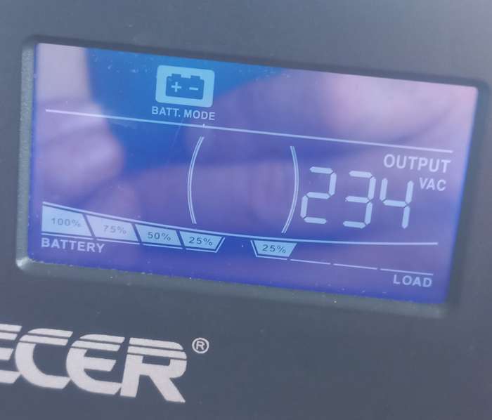 Mecer Lobo 2400VA 1440W 24V Inverter & charger - 2x 12v Batteries Required