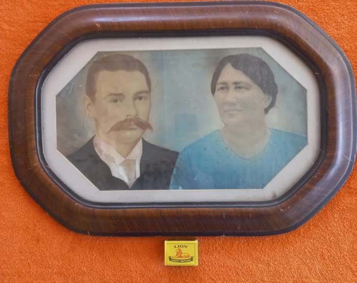 Flat glass portrait