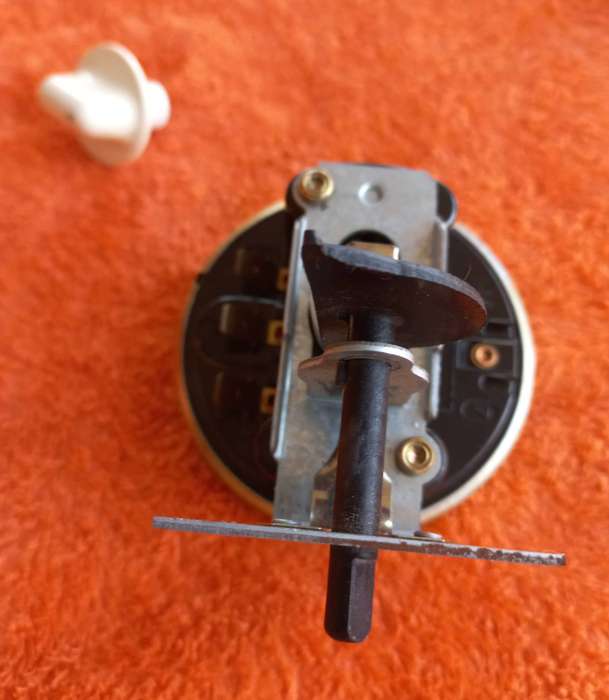 Speed Queen Washing Machine Pressure / water level switch & knob -Fits most "NA" and "AWM" models