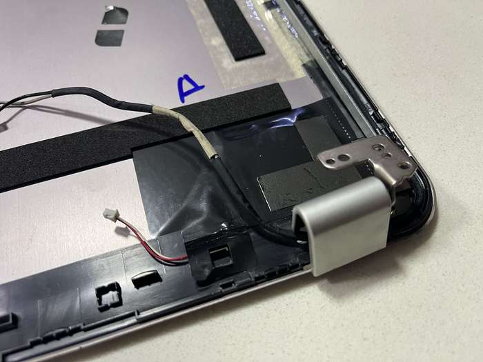 HP Pavilion DV6 screen back cover with Hinges and Hinge Caps