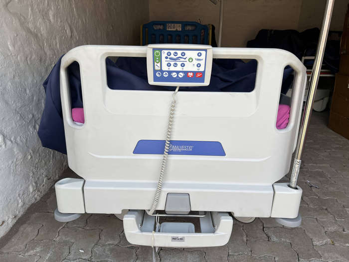 Malvestio Delta4 Electric ICU Hospital Bed