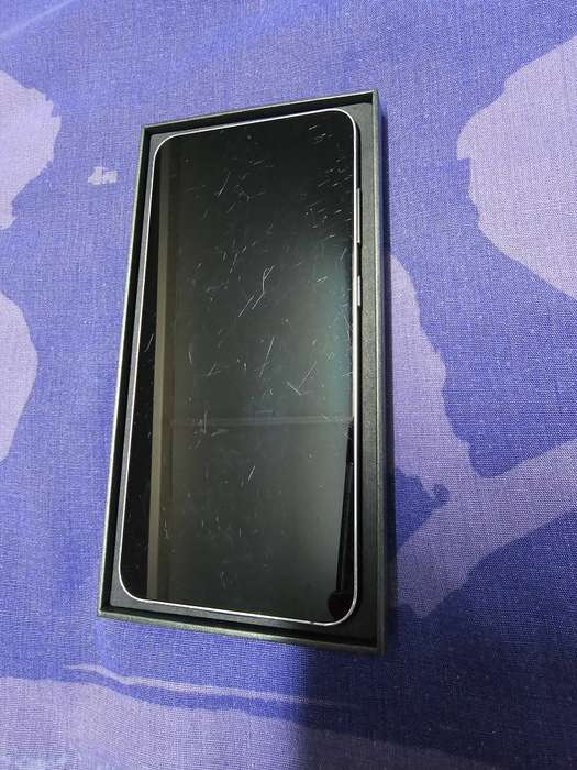 Samsung Galaxy S25+ Plus 5G 12GB / 256GB Dual Sim Phone SM-S936B