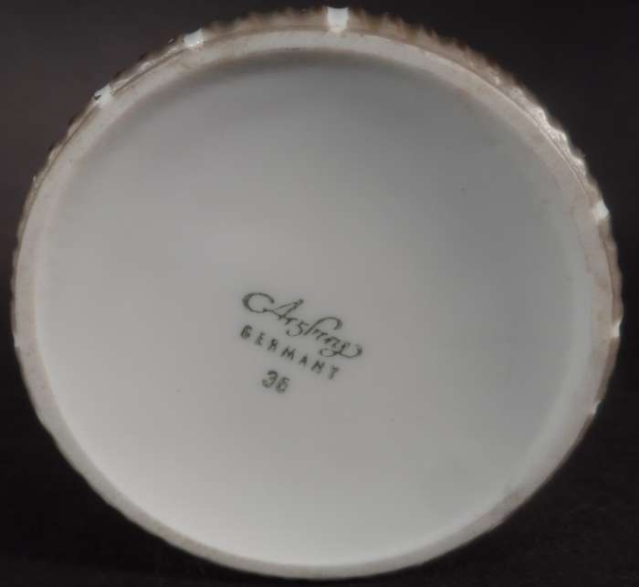 ARZBERG GERMANY  . CARAMEL BROWN & WHITE ,  MILK JUG / CREAMER