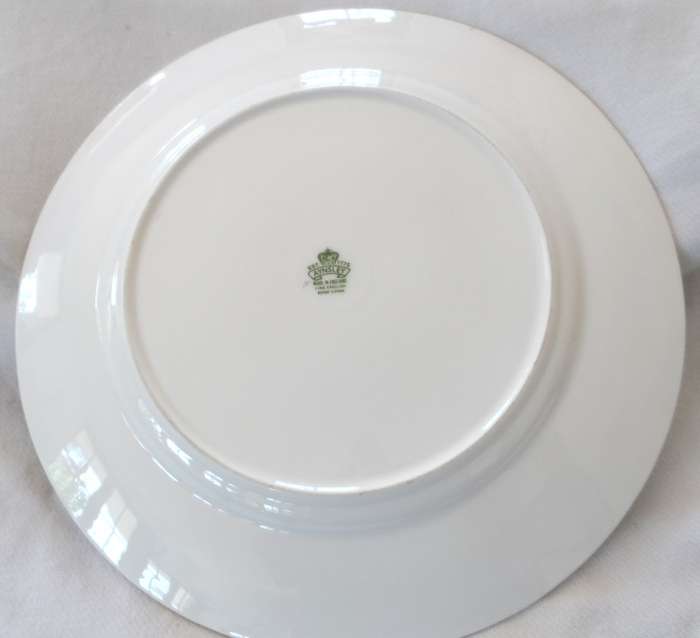 AYNSLEY cabinet / display , wall plate COMMEMORATION , 'SILVER JUBILEE of H M QUEEN ELIZABETH II ,