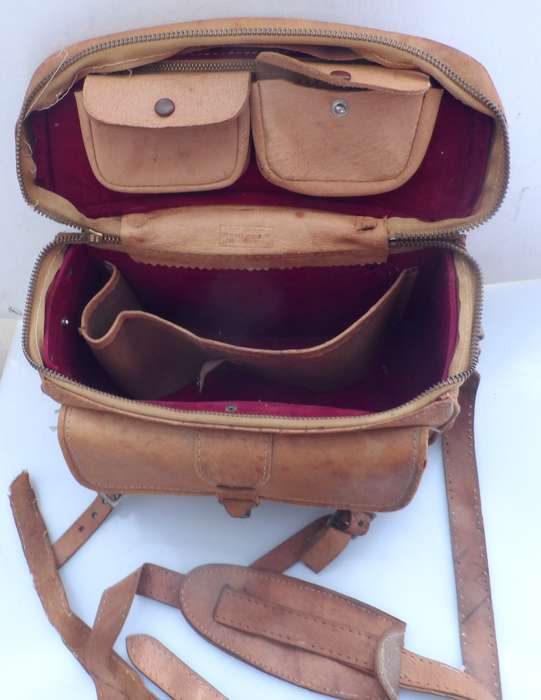 CAMERA SLING STRAP BAG, VINTAGE LEATHER