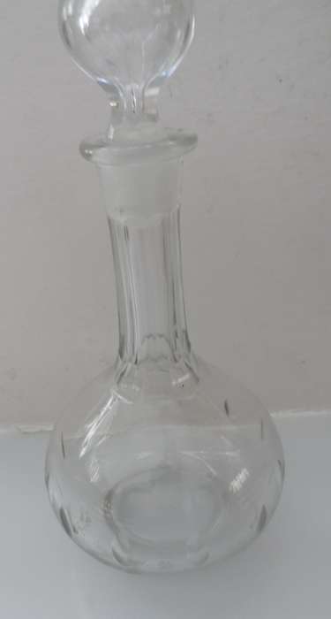CUT GLASS CRYSTAL  STOPPERED , DECANTER